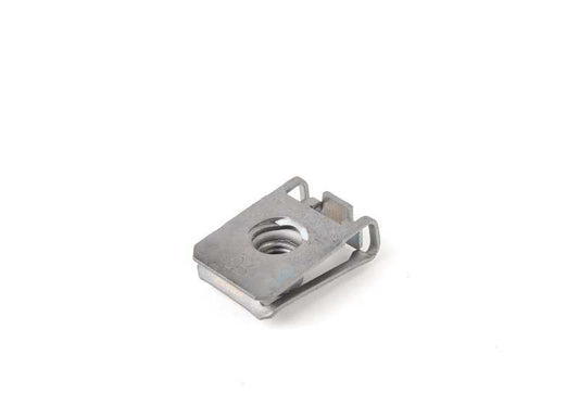Tuerca clip tipo C OEM 07149118815 para BMW F10, G30, E70, E71, E72, G06, U06. Compatible con modelos como 216i, 218d, 218i, 220d. Pieza original BMW.