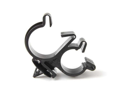 Soporte de manguera doble para BMW Serie 1 E82, E88, Serie 3 E90, E91, E92, E93, X1 E84 (OEM 64219119951). Original BMW.