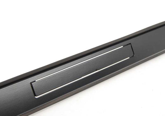 Embels in Embels del tetto sinistro OEM 51137122871 per la BMW E91. BMW originale.