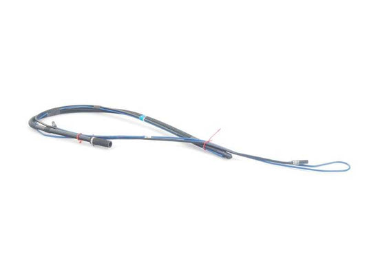 Tubo de ventilación de combustible OEM 16117176511 para BMW E46 320i y 323i (modelos con motor M52 y M54, cambio manual y automático). Original BMW.