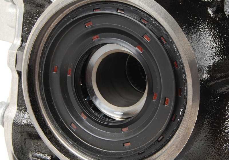 Autoblocant differential M Performance OEM 33108659987 for BMW F20, F20N, F21, F21N, F22, F22N, F23, F23N. Improves traction and control in sports driving. Original BMW.