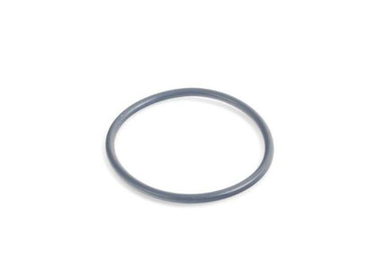 Junta tórica OEM 16121105332 para BMW {E30,E31,E32,E34,E36,E38,E39,E46,E52,E53,E60,E61,E63,E64,E65,E66,E83,E85,E87,F01,F02,F07,F10,F11,F12,F13,F20,F25,F30,F32,F34,F36,Z3,Z4}. Original BMW.