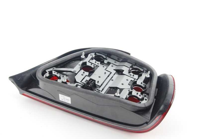 Piloto trasero izquierdo para BMW Serie 7 E38 (OEM 63218360081). Original BMW.
