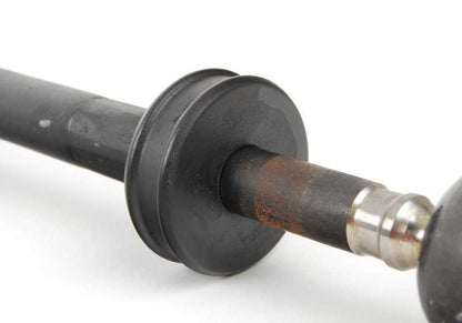 Bieleta de dirección OEM 32111126360 para BMW E30 {todos los modelos: 316, 316i, 318i, 318is, 320i, 323i, 324d, 324td, 325i, 325e, 325is}. Original BMW.