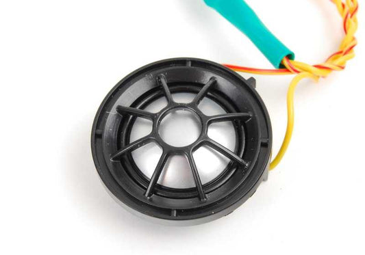 Altavoz agudo Harman Kardon OEM 65139217910 para BMW E81. Compatible con modelos E81: 116d, 116i (varios motores y transmisiones). Altavoz original BMW para sistema de sonido premium.