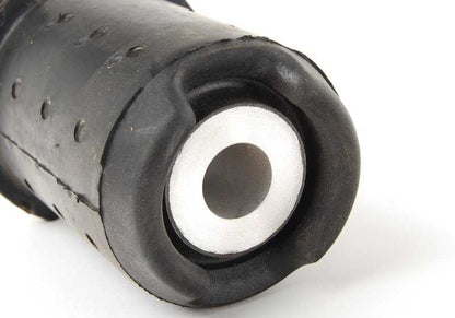 Silentblock of rubber OEM 33311133839 for BMW 8 E31 (840ci, 840i, 850ci). Compatible with models with M60, M62 and M70 motor. Original BMW.