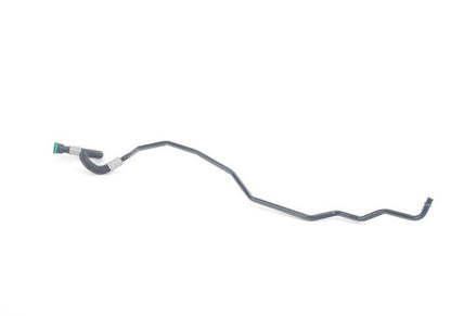 Tubería de retorno del radiador de aceite OEM 17227577642 para BMW E81, E82, E87, E88, E90, E91, E92, E93. Original BMW.