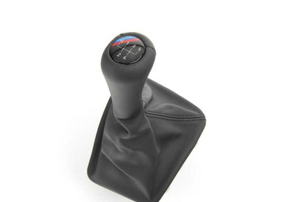 Soporte de escape OEM 18211707807 para BMW E30. Original BMW.