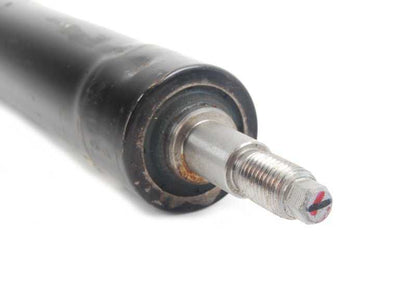 Cartucho de amortiguador delantero OEM 31321119106 para BMW E21. Compatible con todos los modelos BMW E21. Repuesto original BMW.