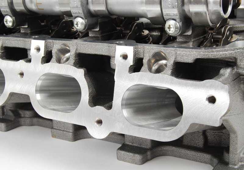Codificato con il sistema di valvole 11127591617 per BMW E81, E82, E87, E88, E90, E91, E92, E93, E60, E61, F10, F11, F18, E63, E64, E65, E66, F01, F02, E84, E83, F25, F25, F25, E70 0 E86, E89. BMW originale.