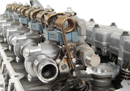 Codificato con il sistema di valvole 11127591617 per BMW E81, E82, E87, E88, E90, E91, E92, E93, E60, E61, F10, F11, F18, E63, E64, E65, E66, F01, F02, E84, E83, F25, F25, F25, E70 0 E86, E89. BMW originale.