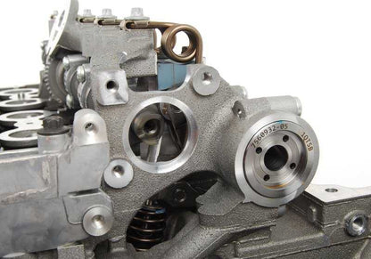 Codificato con il sistema di valvole 11127591617 per BMW E81, E82, E87, E88, E90, E91, E92, E93, E60, E61, F10, F11, F18, E63, E64, E65, E66, F01, F02, E84, E83, F25, F25, F25, E70 0 E86, E89. BMW originale.