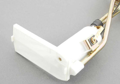 Bomba de gasolina con unidad de aspiración OEM 16141179415 para BMW E30. Original BMW.
