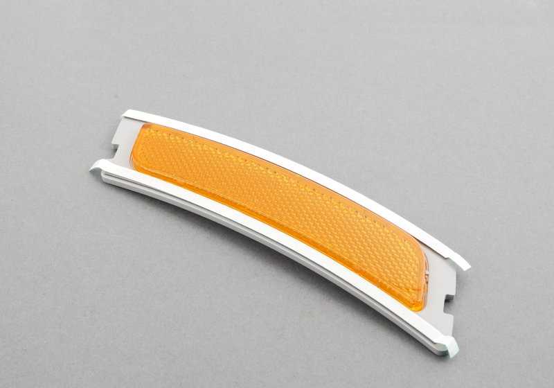 Reflector lateral izquierdo OEM 63147842959 para BMW F10 y F10N. Pieza original BMW.