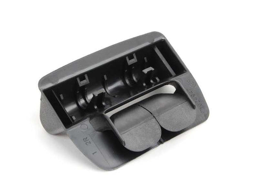 Soporte metálico de fijación OEM 72111924947 para BMW E30. Pieza original BMW, compatible con componentes del cinturón de seguridad trasero.