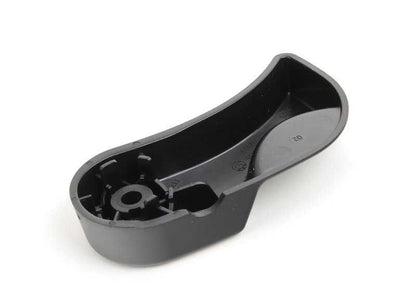 Front Hood Release Lever for BMW 1 Series F20 F21 F40 F52 F70; 2 Series F22 F23 F44 F45 F46 F87 U06; 3 Series F30 F31 F34 F35 F80; 4 Series F32 F33 F36 F82 F83; X1 F48 F49 U11; X2 F39 U10; MINI U25 (OEM 51237309606).
