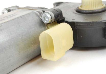Accionamiento alzacristales delantero izquierdo OEM 67628381019 para BMW X5 E53 (1999-2006). Original BMW.