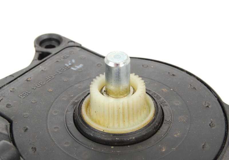 Accionamiento alzacristales delantero izquierdo OEM 67628381019 para BMW X5 E53 (1999-2006). Original BMW.