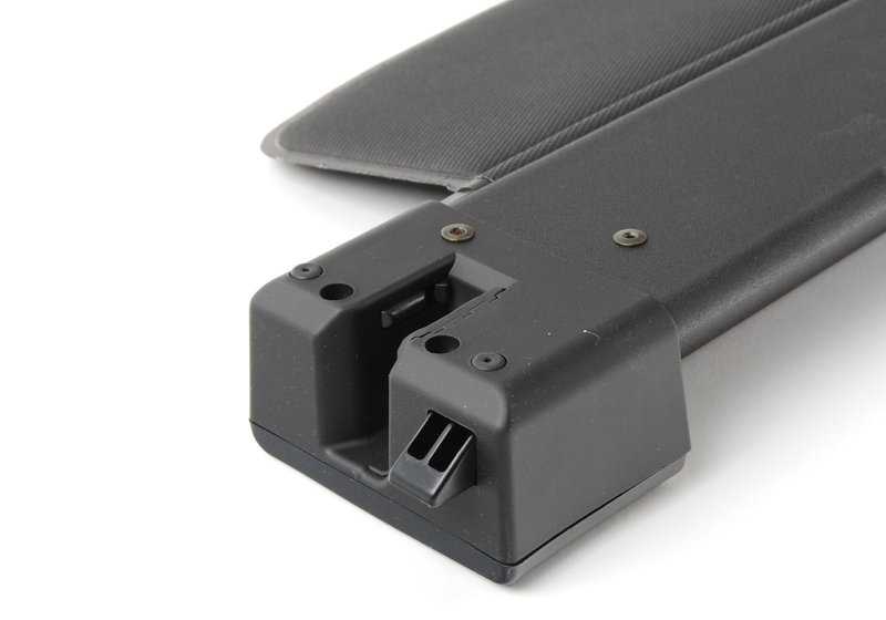 Cortinilla parasol trasera OEM 51477122025 para BMW X5 E53. Original BMW.