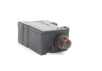 Motor de apertura de tapa de combustible OEM 67116988089 para BMW E60, E61, E63, E64. Original BMW.