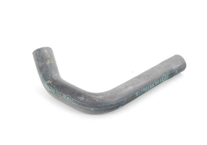 Manguera de retorno OEM 64211374908 para BMW E30 (316i y 318i con motor M10, cambio manual y automático, tracción trasera, años 1983–1988). Original BMW.