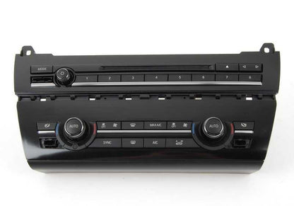Kit reparación panel control radio y aire acondicionado OEM 61319328427 para BMW F10 (518d, 520d) modelos entre 2013 y 2016. Compatible con versiones manual y automático. Original BMW.