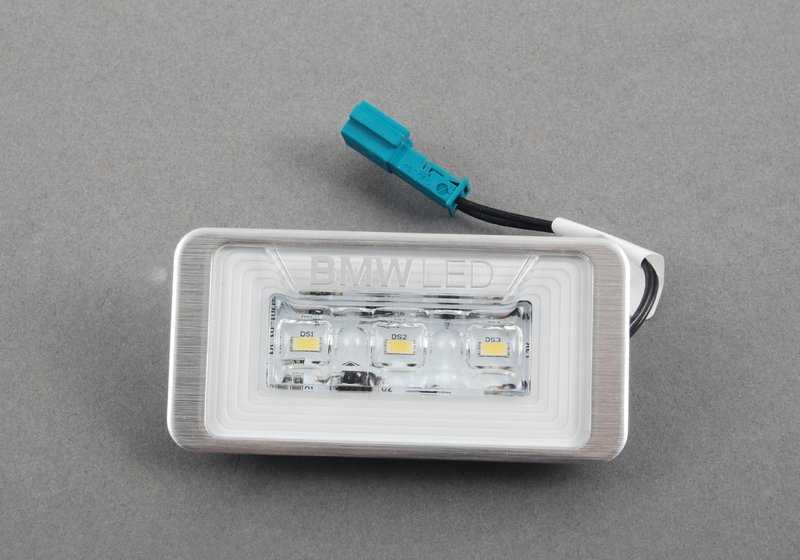 Luz de porta-malas para BMW E81 E82 E87 E87N E90 E90N E92 E92N E93 E93N E60 E60N E65 E66 F30 F30N F35 F35N F20 F20N F21 F21N F52 F22 F22N F87 F87N F32 F32N F07N F10 F10N F80 F80N F31 F30N F45 F45N F46 F46N G12 G12N
