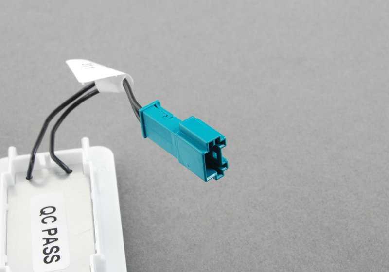 Luz de porta-malas para BMW E81 E82 E87 E87N E90 E90N E92 E92N E93 E93N E60 E60N E65 E66 F30 F30N F35 F35N F20 F20N F21 F21N F52 F22 F22N F87 F87N F32 F32N F07N F10 F10N F80 F80N F31 F30N F45 F45N F46 F46N G12 G12N