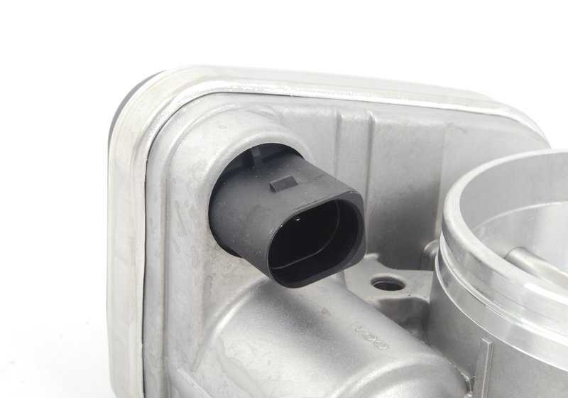 Corpo de Butterfly OEM 13547535308 para BMW E60 540i e 550i. Compatível com modelos de mudança manual e automática. BMW original.
