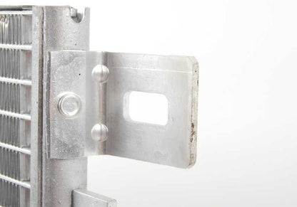 Condensador del aire acondicionado OEM 64531490572 para MINI R50, R52, R53. Recambio original MINI.