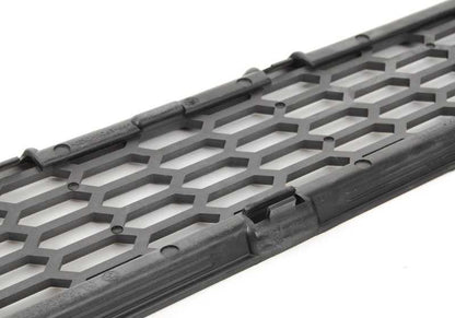 Rejilla central parachoques OEM 51128040878 para BMW E90, E91. Original BMW.