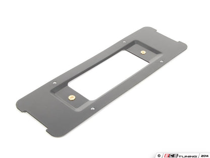 Soporte de matrícula trasero OEM 51137176632 para BMW Serie 1 E82, E87 LCI, Serie 3 E90 LCI, E92, E93 y MINI R56, F56, F55, F57, F60... y más. Original BMW y MINI.