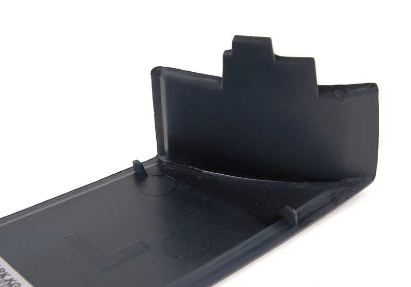 Tapa conducto de aire izquierda imprimada OEM 51117890093 para BMW E46. Original BMW.