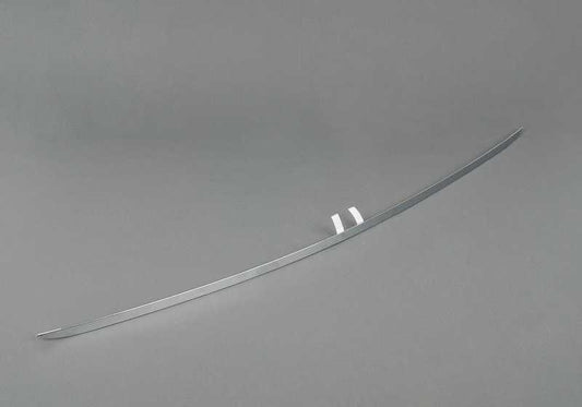 Embellecedor trasero cromado OEM 51127195513 para BMW Serie 7 F01 y F02 (760i, 760Li). Original BMW.