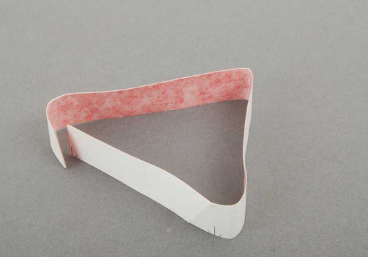 Adhesivo decorativo delantero izquierdo rojo OEM 51142233025 para BMW E30. Pieza original BMW.