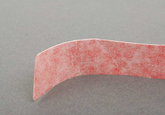 Adhesivo decorativo delantero izquierdo rojo OEM 51142233025 para BMW E30. Pieza original BMW.