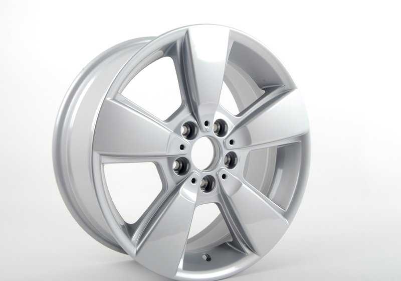 Llantas de aleación diseño estrella 143 de 18" OEM 36113411524 para BMW X3 E83, E83N. Color plata. Apta para eje delantero y trasero. Original BMW.