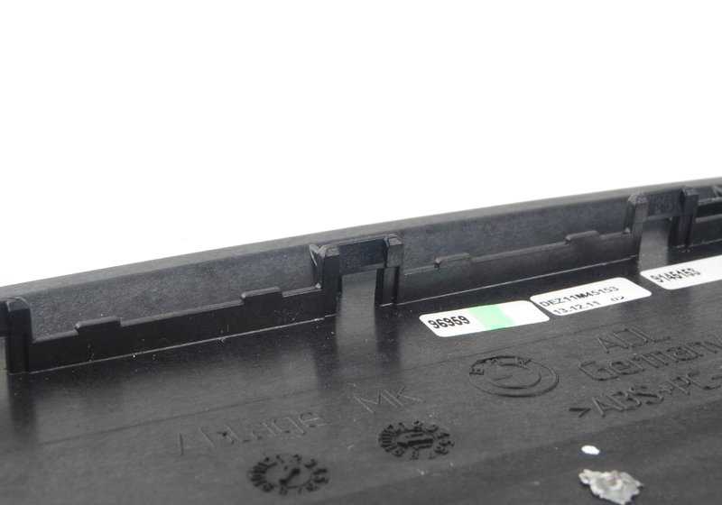 Tapa cenicero/alojamiento aluminio color glacier silver OEM 51169145153 para BMW E90, E90N, E91, E91N. Original BMW.