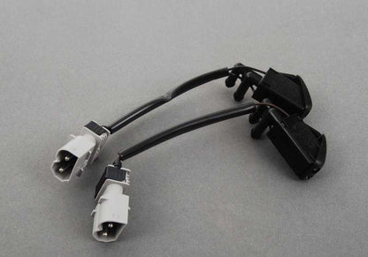 Heated Spray Nozzle Set for BMW 3 Series E36 (OEM 61669401941). Original BMW