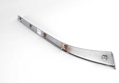 Embellecedor puerta delantera izquierda acabado cromo mate OEM 51412695577 para BMW E39. Original BMW.