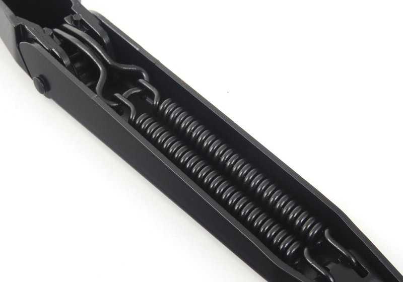 Brazo limpiaparabrisas derecho OEM 61611383004 para BMW Serie 8 E31 (840Ci, 840i, 850Ci, 850CSi). Compatible con modelos desde 1989 a 1999. Repuesto original BMW.