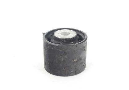 Cuscinetto in gomma posteriore per BMW X5 E53 (OEM 33176770456). BMW originale