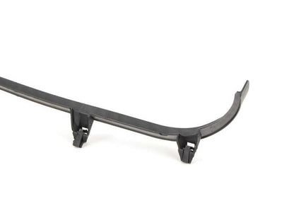 Soporte revestimiento maletero izquierdo OEM 51477060045 para BMW E60, E61. Original BMW.