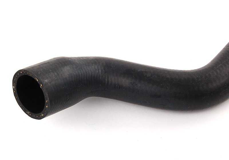 Manguera bomba de agua auxiliar motor OEM 64218391003 para BMW E39 520i con motor M52. Compatible con versiones manuales y automáticas. Original BMW.