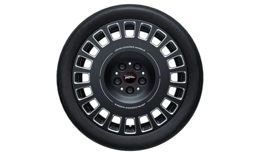 Rueda completa de invierno JCW Rallye Spoke 992 OEM 36115B4EA76 para MINI J05 (MINI Countryman U25 desde 03/2020). Llanta original MINI con neumático de invierno montado.