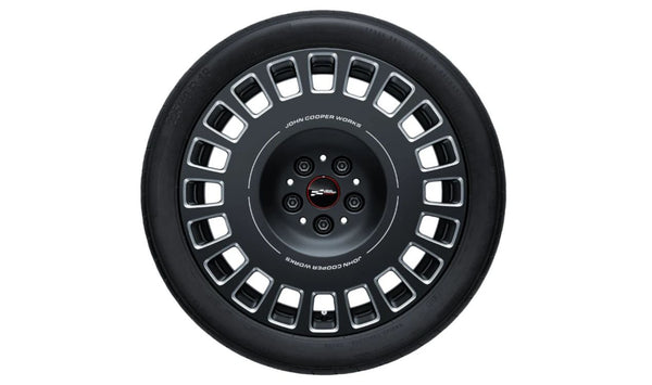 Rueda completa de invierno JCW Rallye Spoke 992 OEM 36115B4EA76 para MINI J05 (MINI Countryman U25 desde 03/2020). Llanta original MINI con neumático de invierno montado.