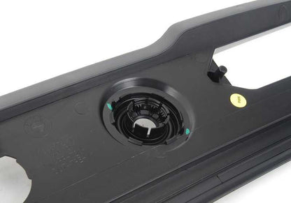 Cubierta de canalización del parabrisas OEM 51717058220 para BMW E81, E82, E87, E88. Original BMW.