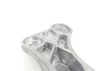 Soporte frontal OEM 23701092201 para BMW E34, E31. Original BMW.