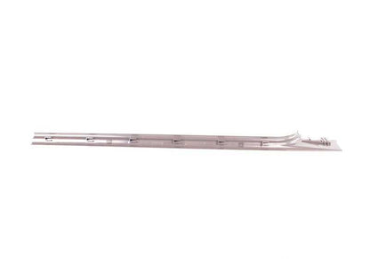 Cubierta interior izquierda OEM 51478146955 para BMW E36. Color gris arena. Original BMW.