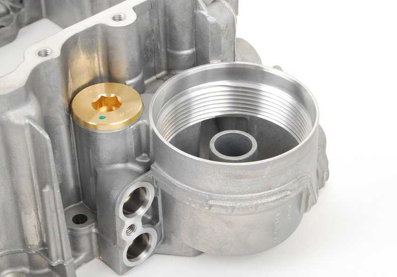 Parte superior del cárter de aceite OEM 11137621070 para BMW F07, F10, F11, F06, F12, F13, F01, F02 (incluye versiones N). Recambio original BMW.